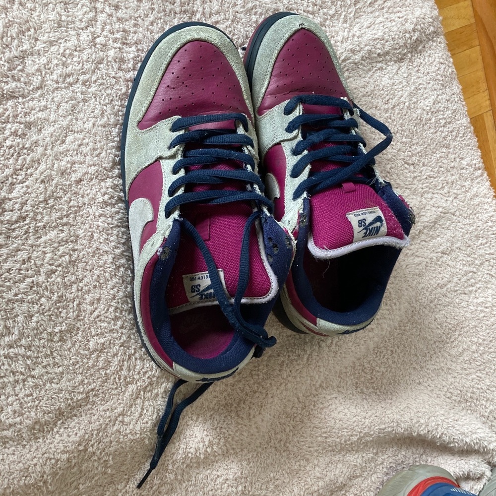 Size 10.5- Nike SB Dunk Low True Berry 2019 - Picture 4 of 4